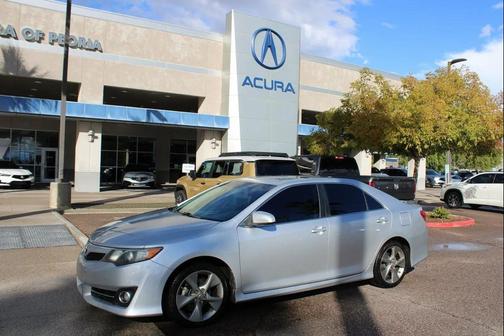 2014 Toyota Camry SE