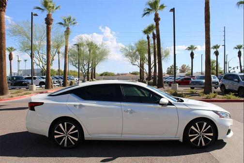 2020 Nissan Altima Platinum VC-Turbo FWD