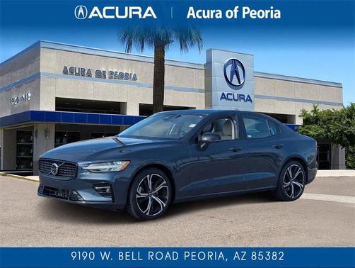 2024 Volvo S60 B5 Plus Dark Theme