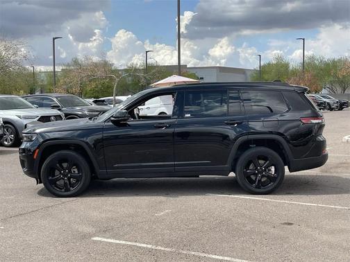 2023 Jeep Grand Cherokee L Altitude