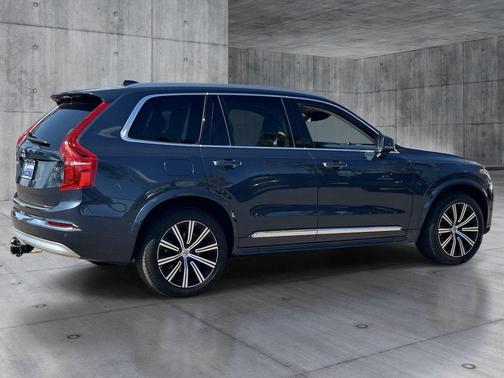 Denim Blue Metallic 2022 Volvo XC90 T6 Inscription
