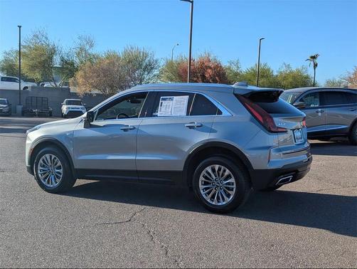 2024 Cadillac XT4 Premium Luxury