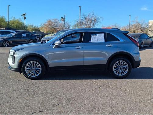 2024 Cadillac XT4 Premium Luxury