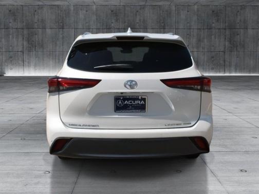 2022 Toyota Highlander Limited