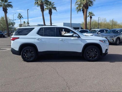 2021 Chevrolet Traverse RS