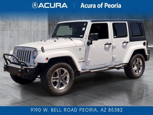 Bright White Clearcoat 2018 Jeep Wrangler JK Unlimited Sahara