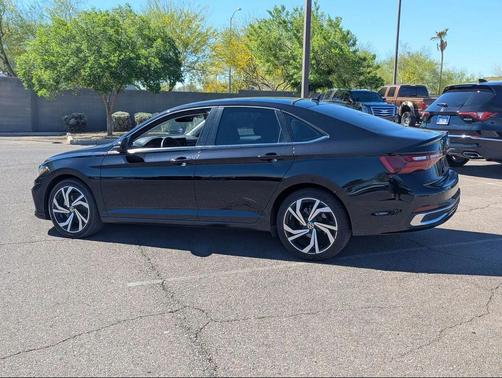 2025 Volkswagen Jetta 1.5T SEL