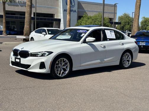 Alpine White 2025 BMW 330 330i