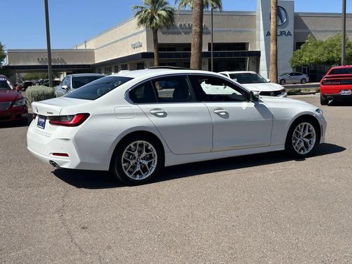 Alpine White 2025 BMW 330 330i