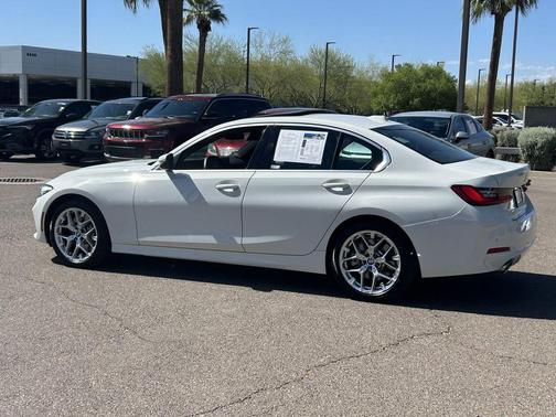 Alpine White 2025 BMW 330 330i