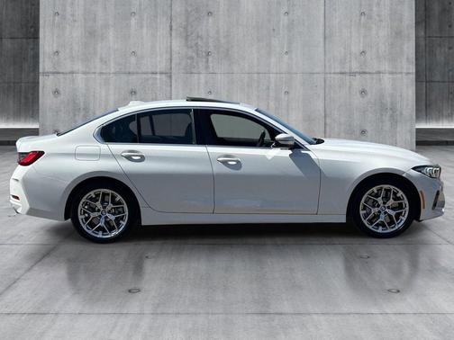 Alpine White 2025 BMW 330 330i