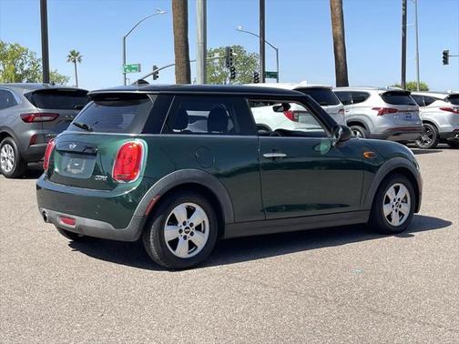 2016 MINI Hardtop Cooper