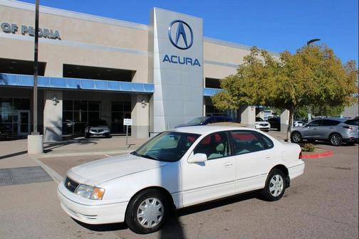 1999 Toyota Avalon XL