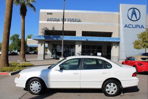 1999 Toyota Avalon XL