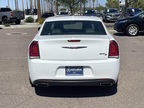2023 Chrysler 300 S