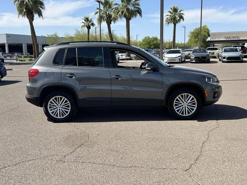Pepper Gray Metallic 2016 Volkswagen Tiguan Highline