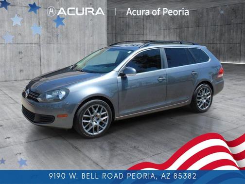 Platinum Gray Metallic 2014 Volkswagen Jetta SportWagen DSG TDI w/Sunroof