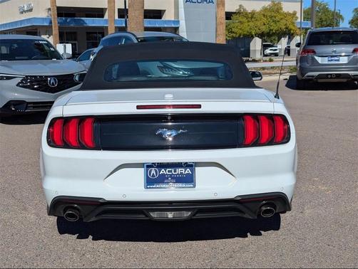 2022 Ford Mustang EcoBoost Premium