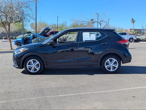 2019 Nissan Kicks S