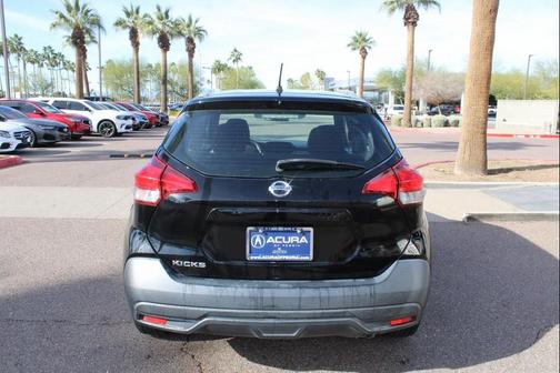 2019 Nissan Kicks S