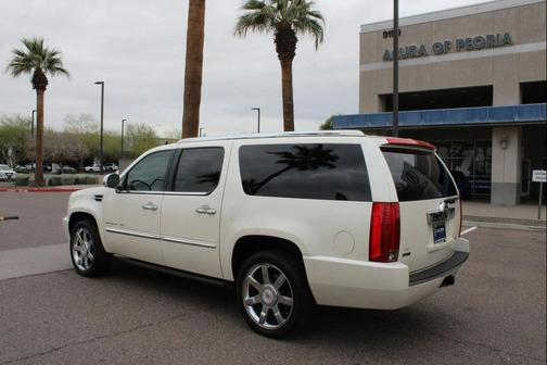 2010 Cadillac Escalade ESV Premium