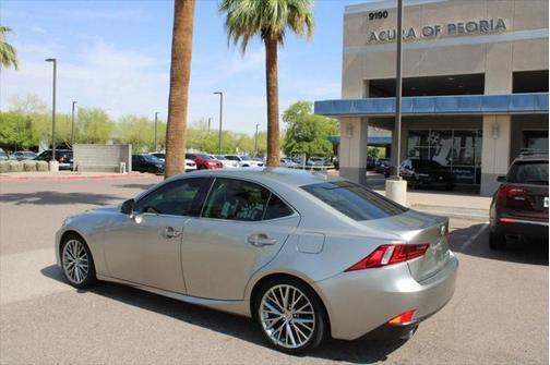 2016 Lexus IS 300 Base