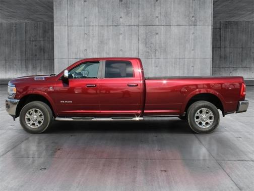 2020 RAM 3500 Laramie Crew Cab 4x4 8' Box
