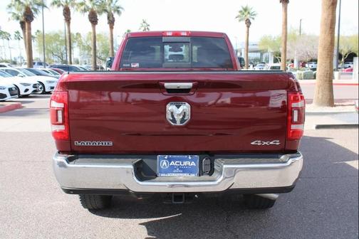 2020 RAM 3500 Laramie Crew Cab 4x4 8' Box