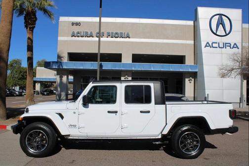 2023 Jeep Gladiator Overland
