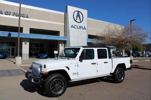 2023 Jeep Gladiator Overland