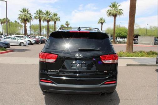 2018 Kia Sorento LX