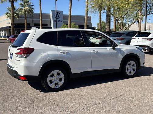 Crystal White Pearl 2022 Subaru Forester Premium