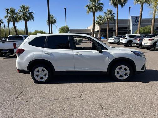 Crystal White Pearl 2022 Subaru Forester Premium