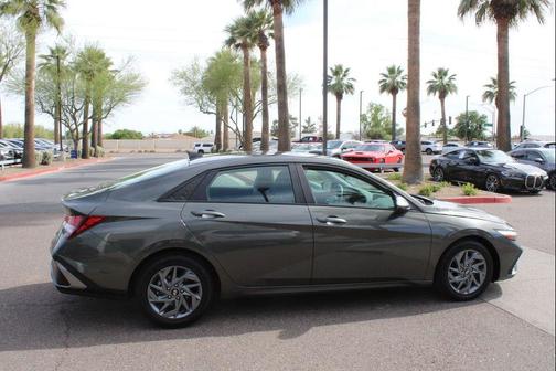 Amazon Gray 2024 Hyundai ELANTRA SEL
