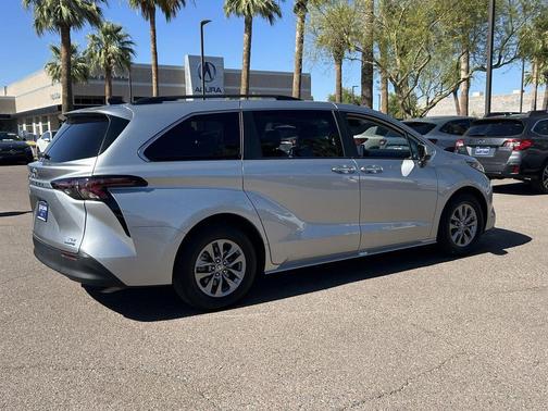 Celestial Silver Metallic 2024 Toyota Sienna XLE