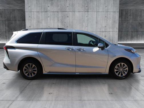 Celestial Silver Metallic 2024 Toyota Sienna XLE