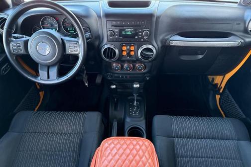 2012 Jeep Wrangler Unlimited Sport