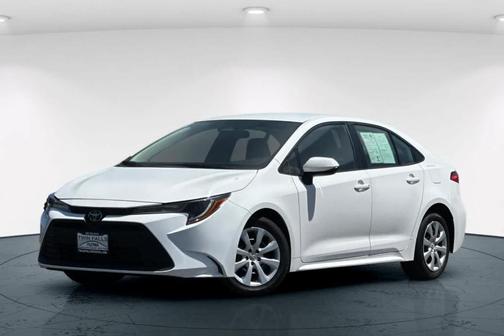 Ice 2024 Toyota Corolla LE