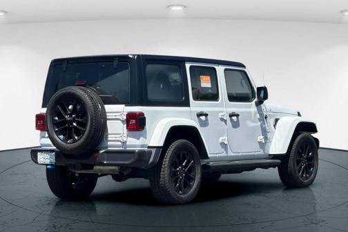 Bright White Clearcoat 2023 Jeep Wrangler 4xe Sahara
