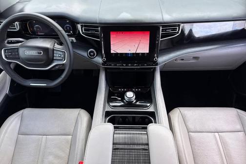 2023 Jeep Wagoneer Series II