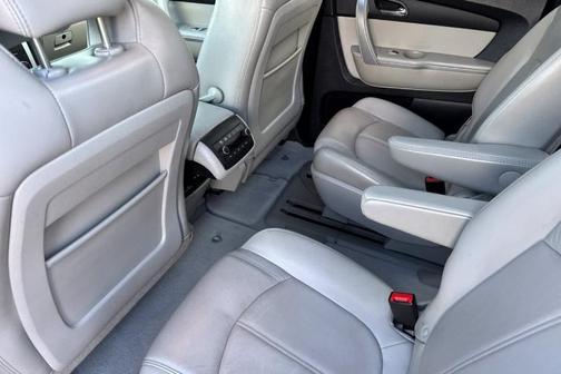 2012 GMC Acadia SLT-1