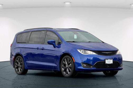 2019 Chrysler Pacifica Touring-L Plus
