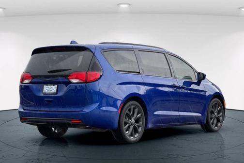 2019 Chrysler Pacifica Touring-L Plus