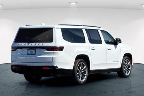 2023 Jeep Wagoneer L Series III