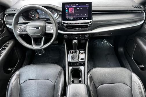 Redline Pearlcoat 2023 Jeep Compass (RED) Edition