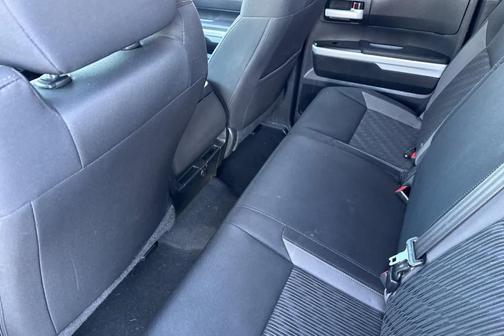 2015 Toyota Tundra SR5