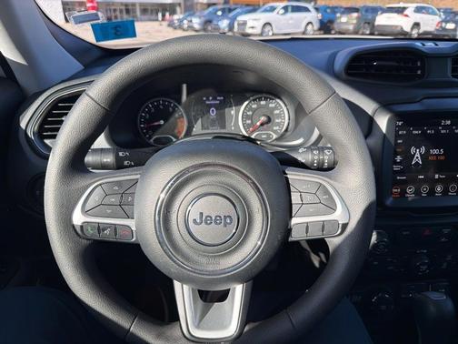 2023 Jeep Renegade Latitude