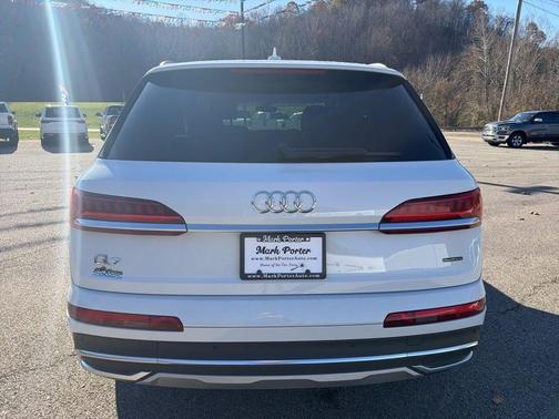 2024 Audi Q7 55 Premium
