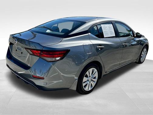 2022 Nissan Sentra S