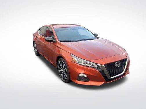 2021 Nissan Altima SR FWD